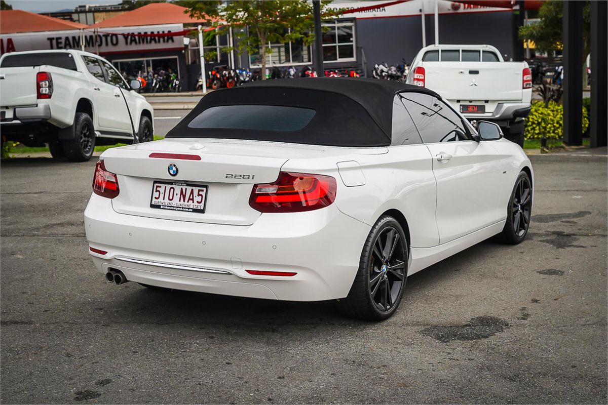 2015 BMW 2 Series 228i Luxury Line F23