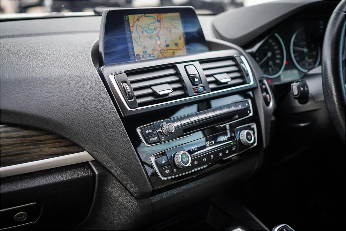 2015 BMW 2 Series 228i Luxury Line F23