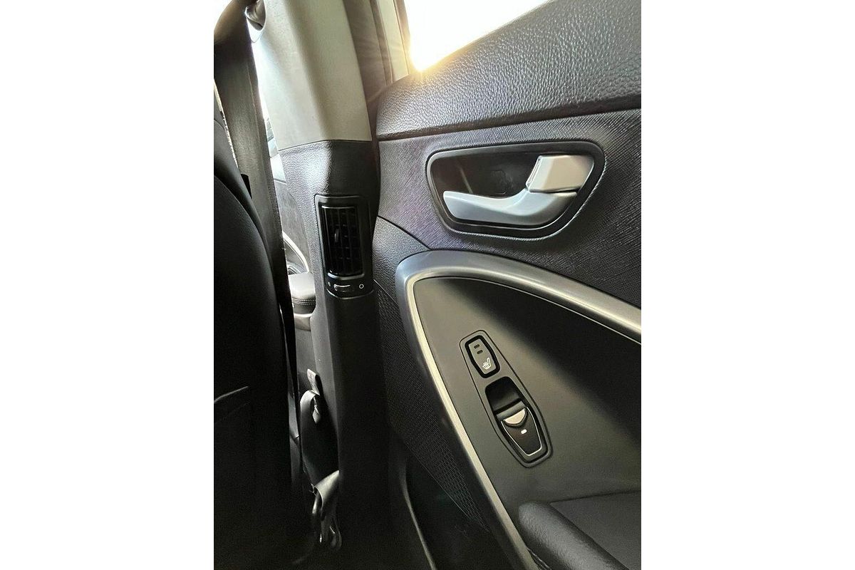 2014 Hyundai Santa Fe Highlander DM
