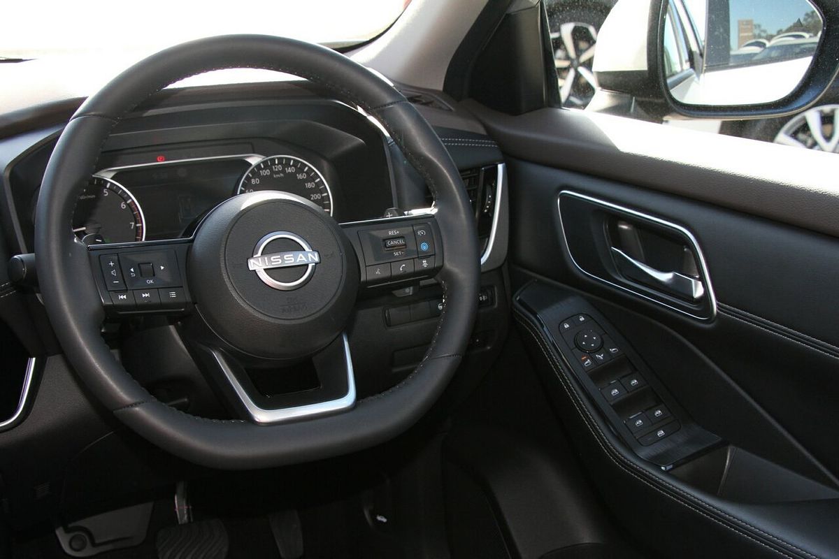 2024 Nissan X-TRAIL ST-L T33