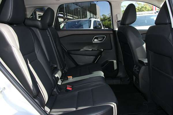 2024 Nissan X-TRAIL ST-L T33