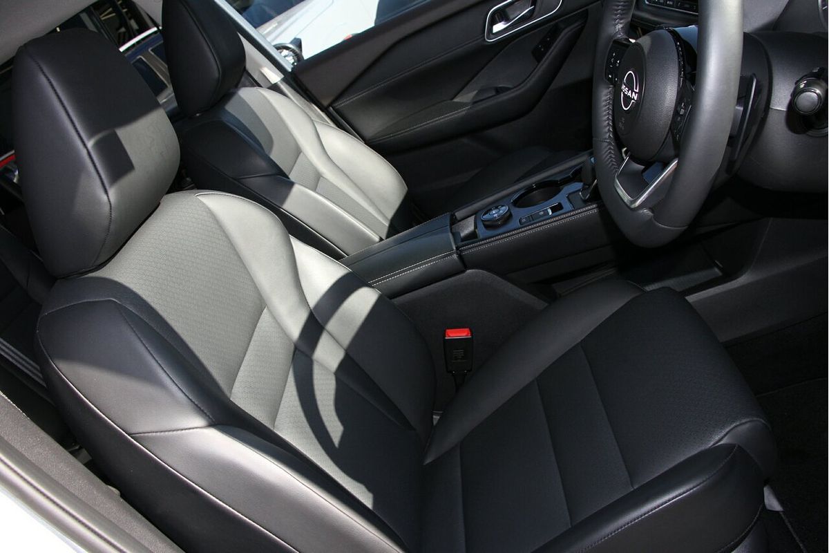 2024 Nissan X-TRAIL ST-L T33