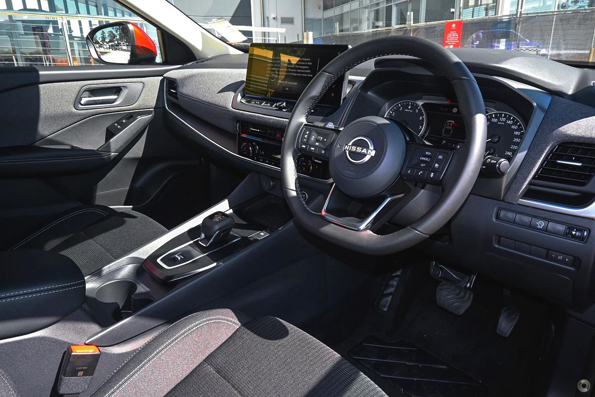 2025 Nissan QASHQAI ST-L J12