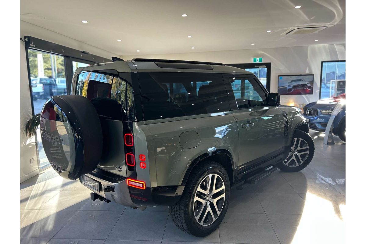 2022 Land Rover Defender 90 P300 S L663