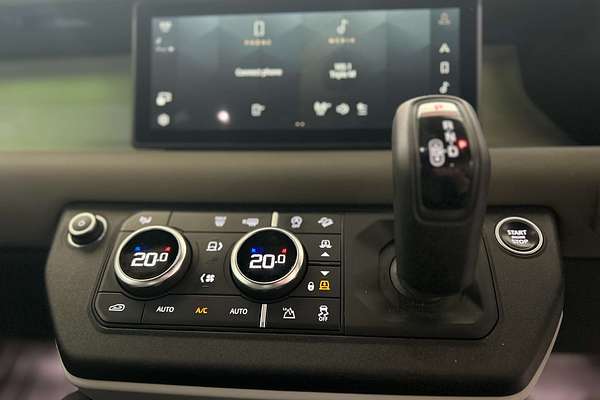 2022 Land Rover Defender 90 P300 S L663