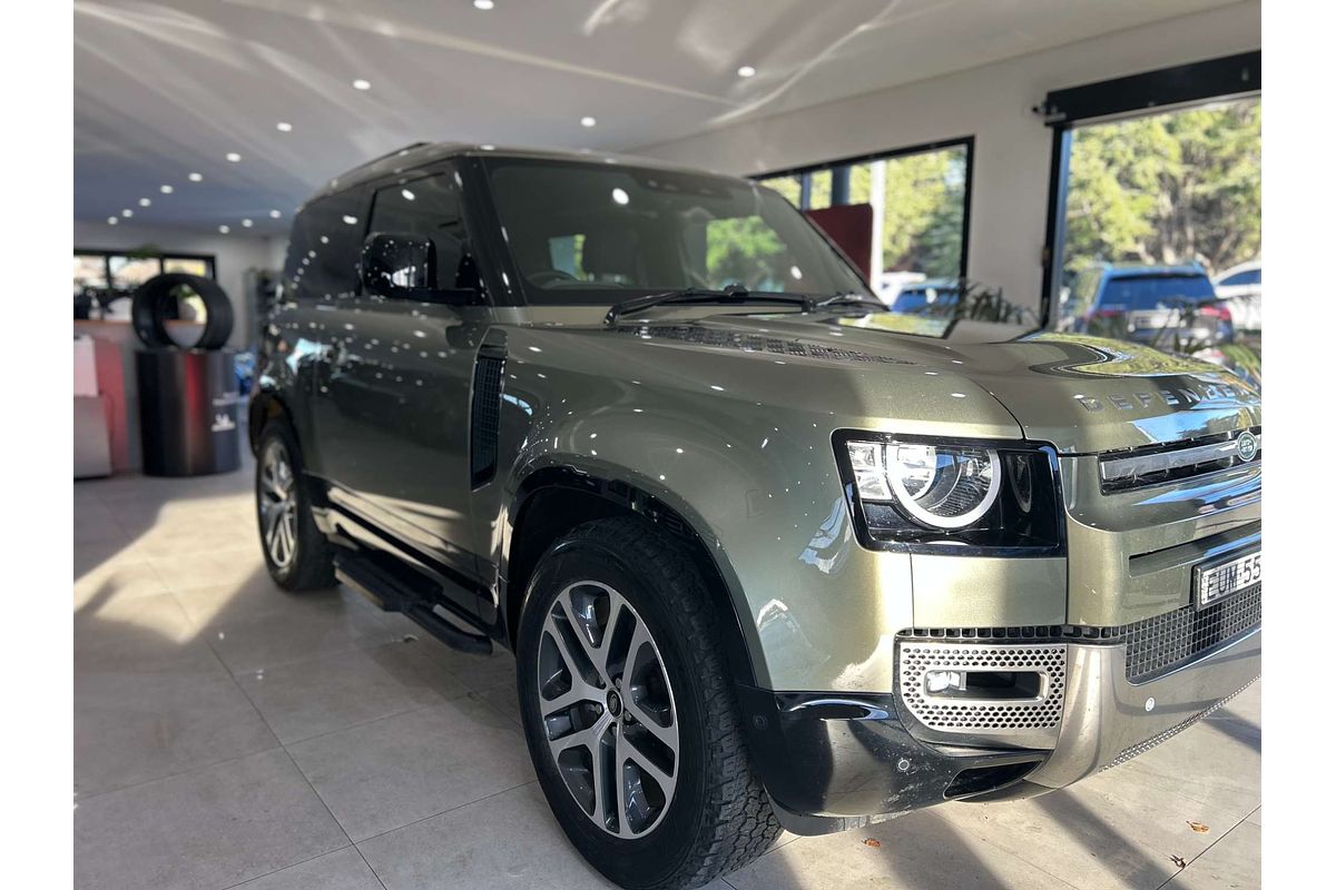 2022 Land Rover Defender 90 P300 S L663