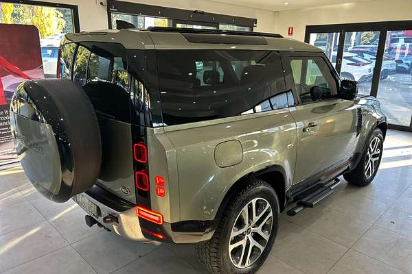 2022 Land Rover Defender 90 P300 S L663