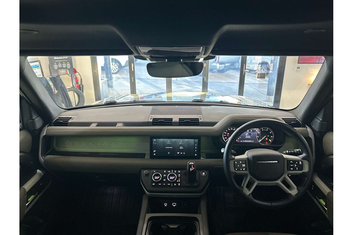 2022 Land Rover Defender 90 P300 S L663