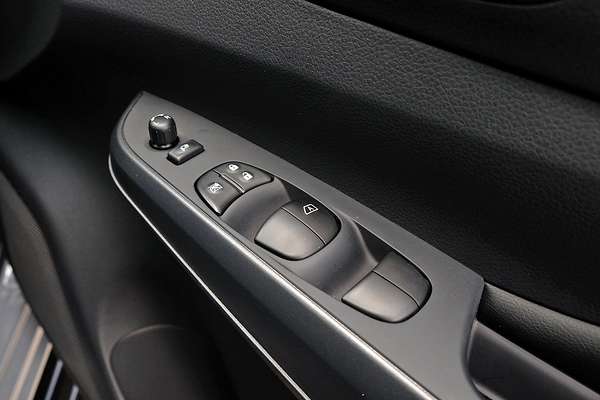 2024 Nissan Navara PRO-4X Warrior D23 4X4