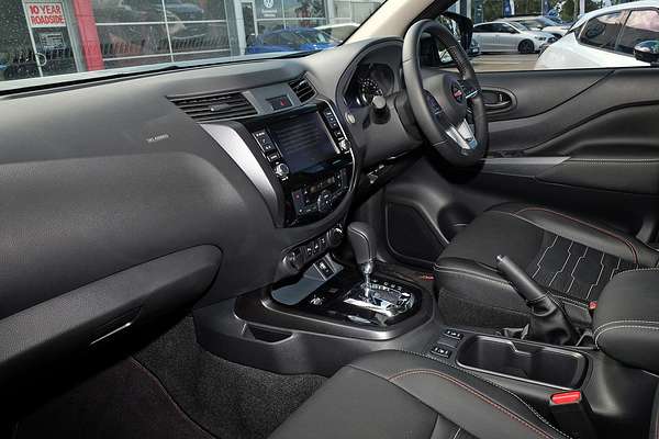 2024 Nissan Navara PRO-4X Warrior D23 4X4