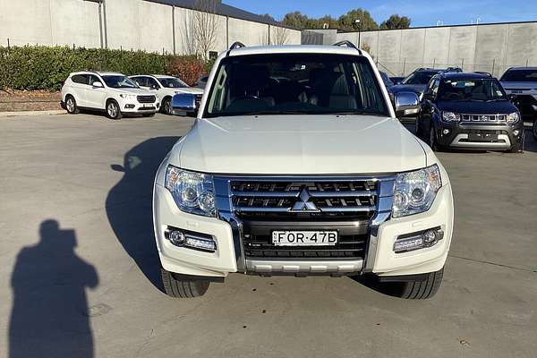 2015 Mitsubishi Pajero GLS NX