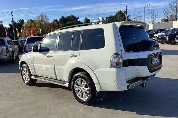 2015 Mitsubishi Pajero GLS NX