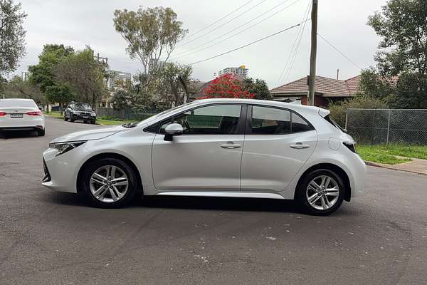 2020 Toyota Corolla Ascent Sport MZEA12R