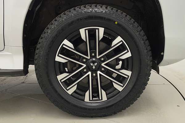 2021 Mitsubishi Pajero Sport GLS QF