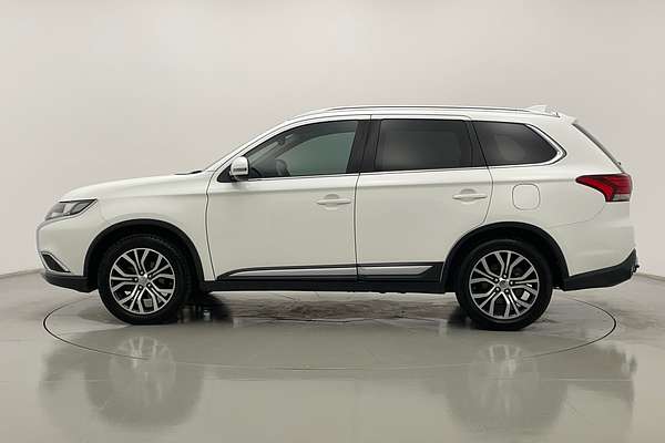 2016 Mitsubishi Outlander LS Safety Pack ZK