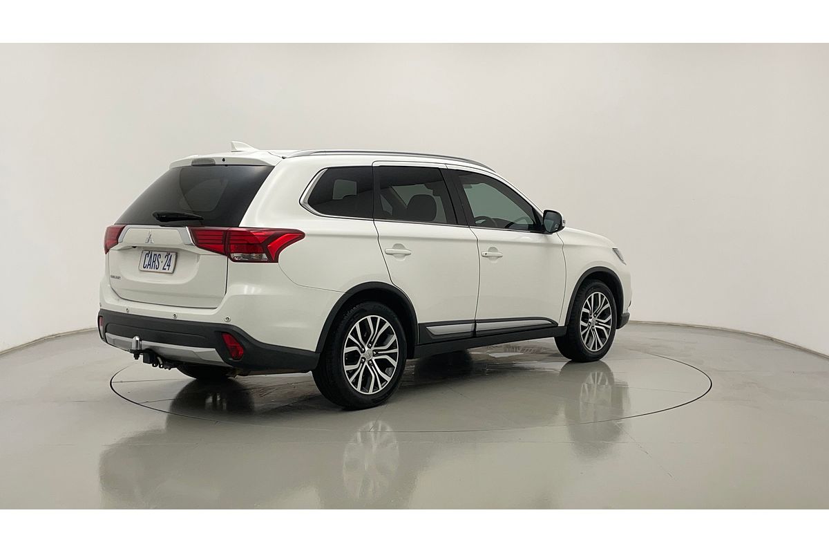 2016 Mitsubishi Outlander LS Safety Pack ZK
