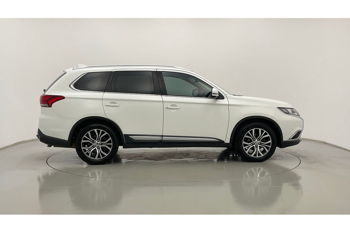2016 Mitsubishi Outlander LS Safety Pack ZK