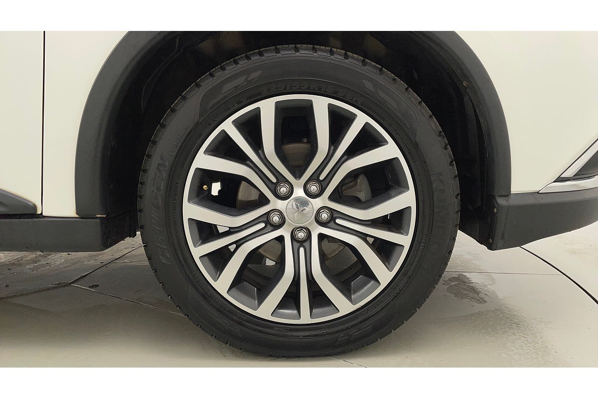 2016 Mitsubishi Outlander LS Safety Pack ZK