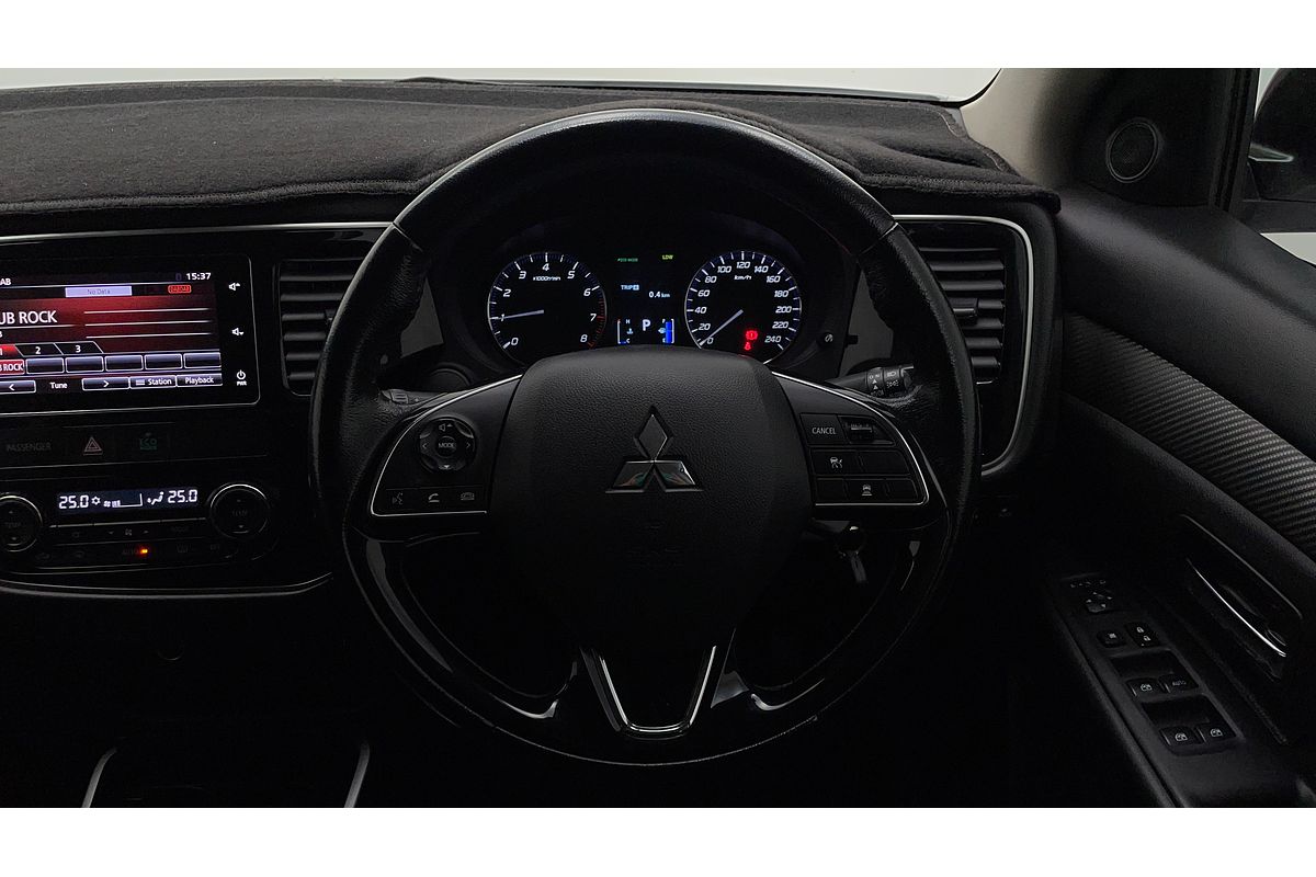 2016 Mitsubishi Outlander LS Safety Pack ZK