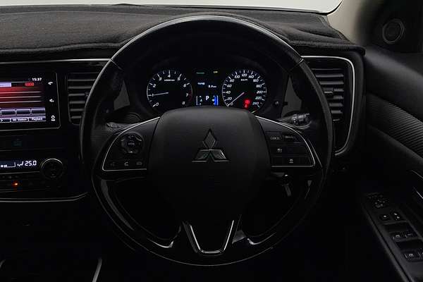 2016 Mitsubishi Outlander LS Safety Pack ZK