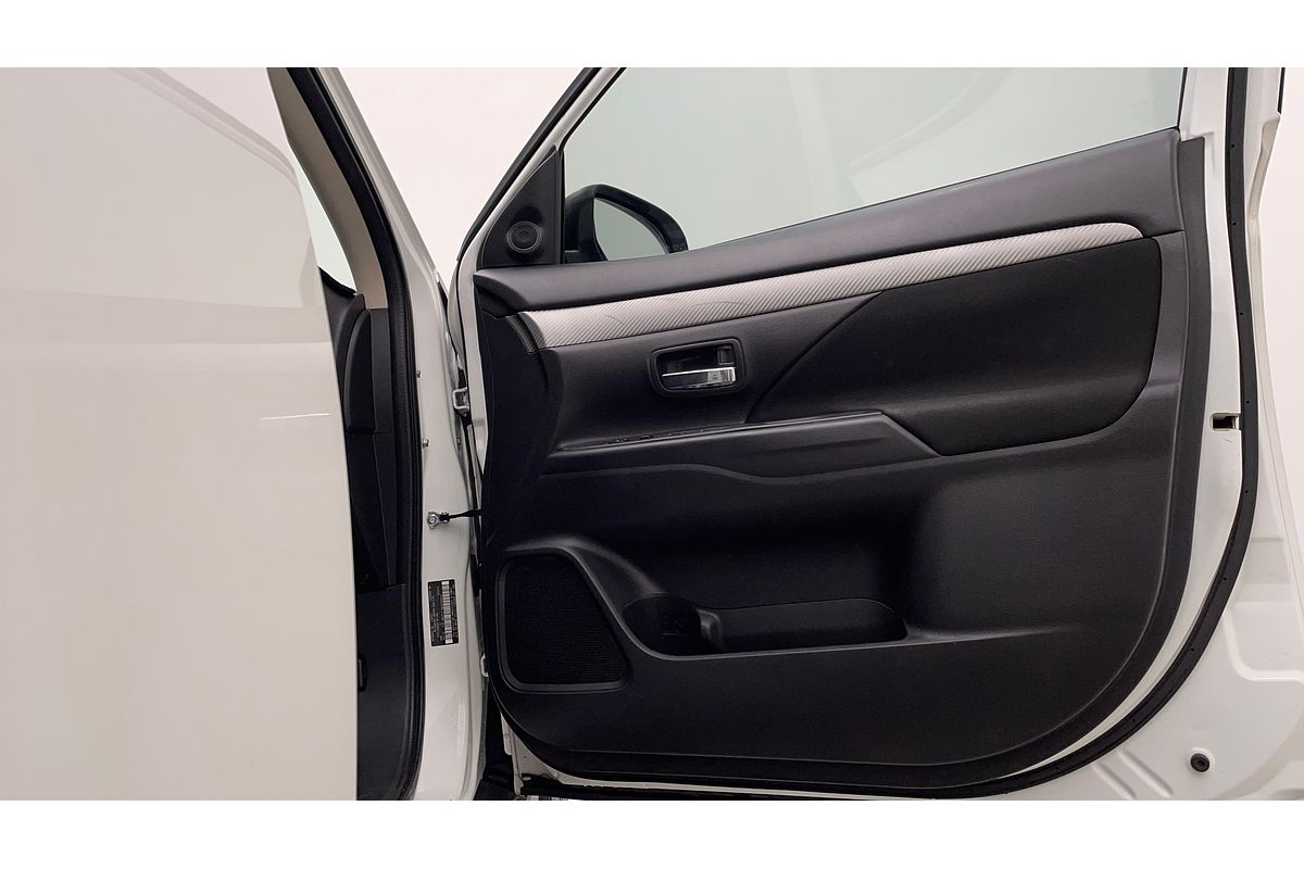2016 Mitsubishi Outlander LS Safety Pack ZK
