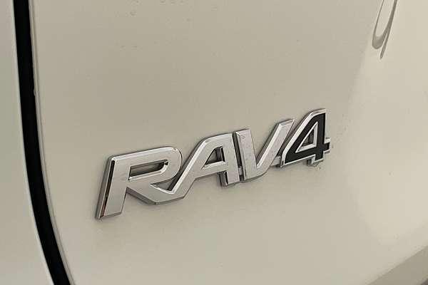 2020 Toyota RAV4 Cruiser AXAH54R