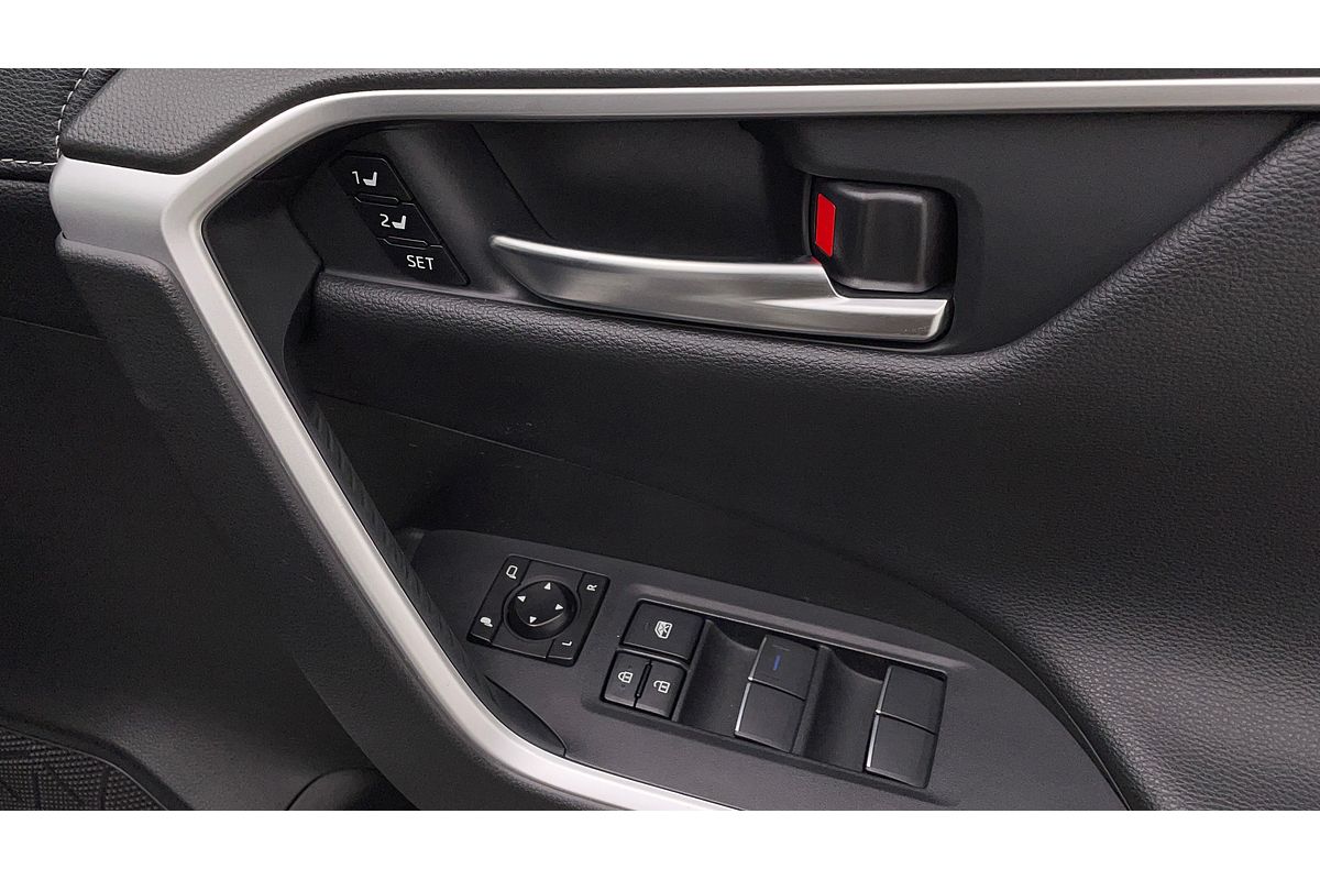 2020 Toyota RAV4 Cruiser AXAH54R