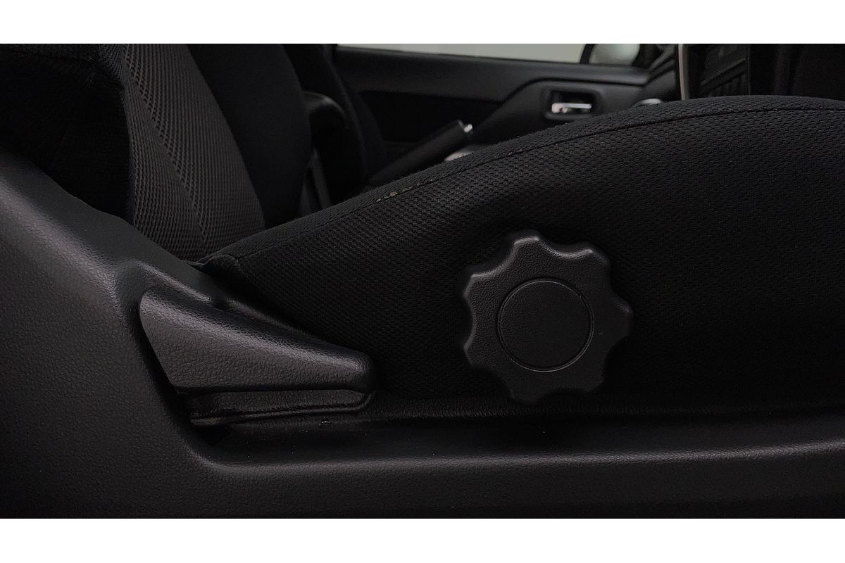 2019 Mitsubishi Triton GLS MR 4X4