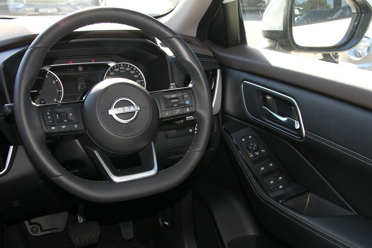 2024 Nissan X-TRAIL ST-L T33