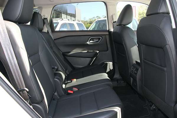 2024 Nissan X-TRAIL ST-L T33