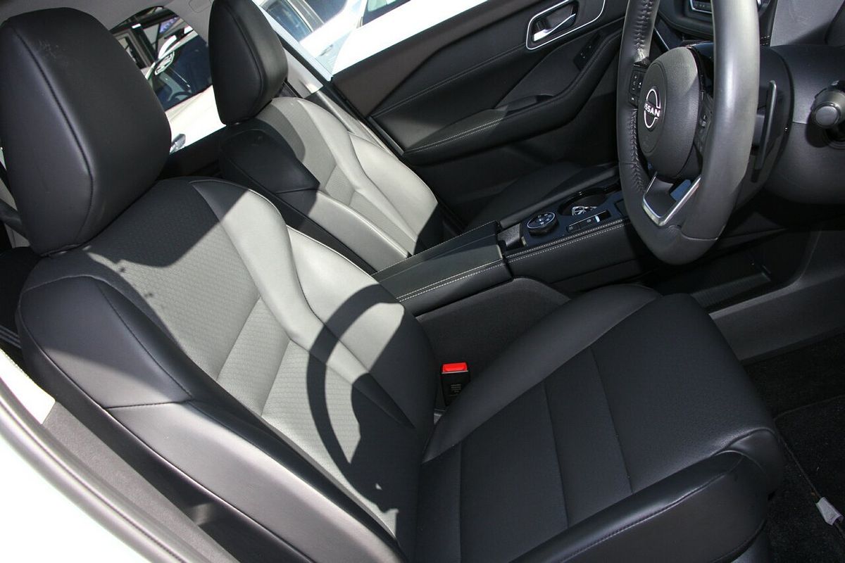 2024 Nissan X-TRAIL ST-L T33