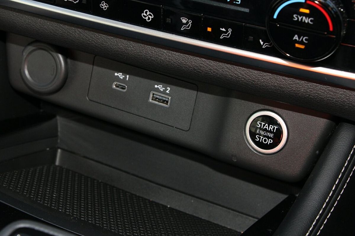 2024 Nissan X-TRAIL ST-L T33