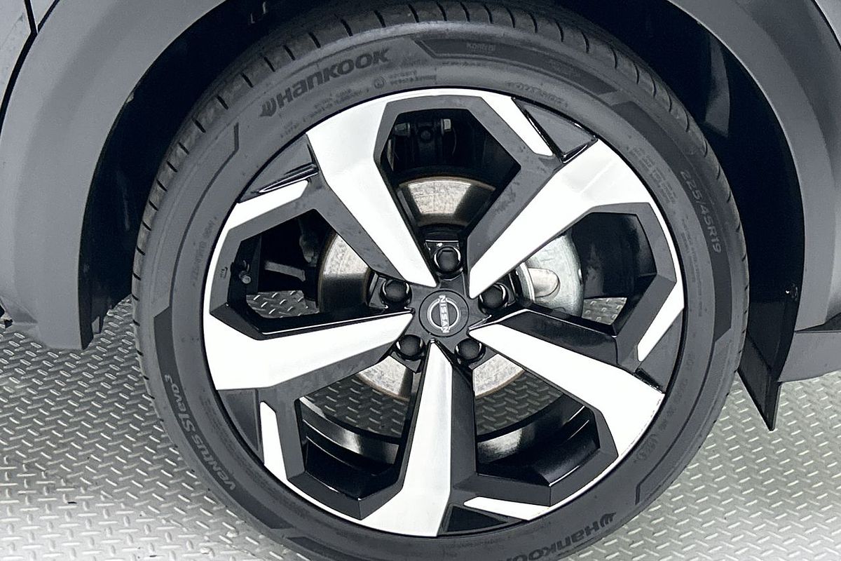 2023 Nissan JUKE ST-L F16