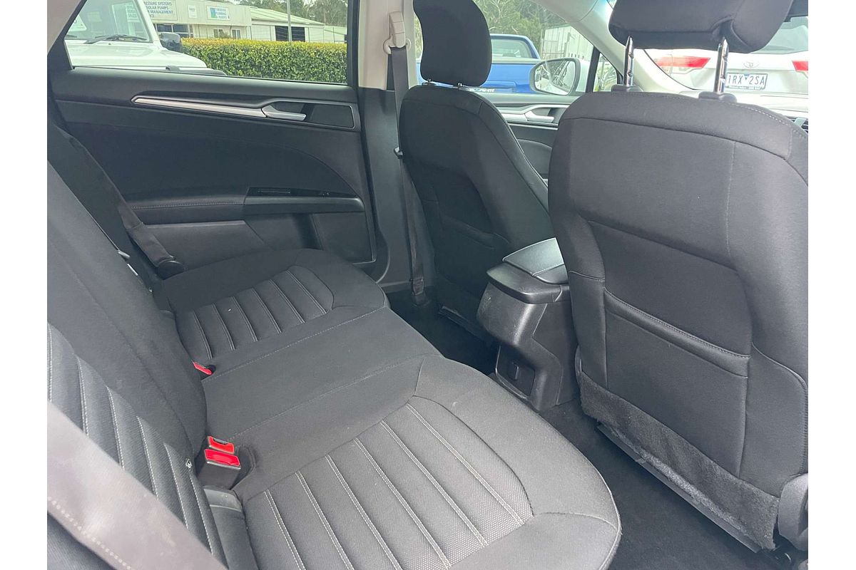2015 Ford Mondeo Ambiente MD