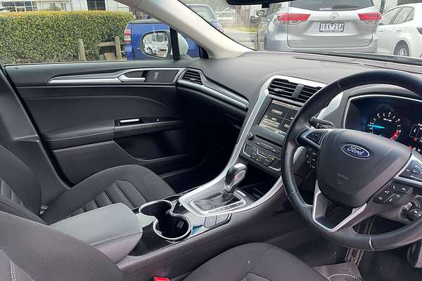 2015 Ford Mondeo Ambiente MD