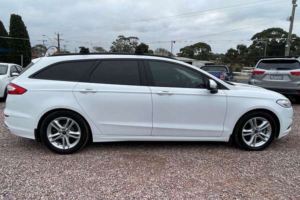 2015 Ford Mondeo Ambiente MD