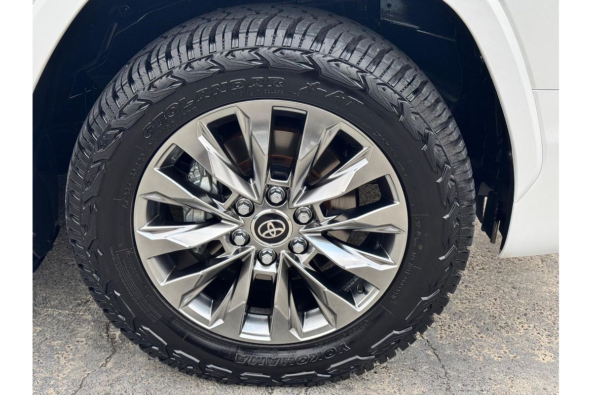 2022 Toyota Landcruiser Sahara ZX FJA300R