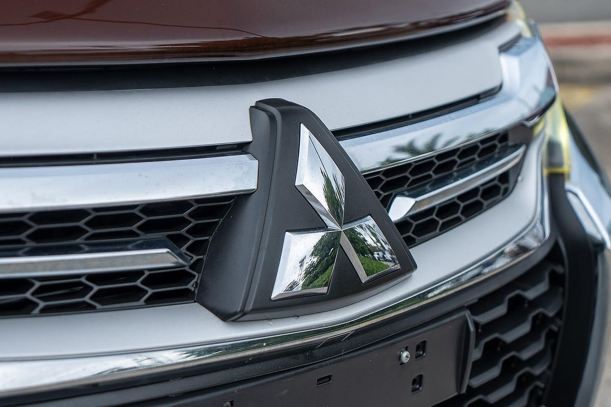 2017 Mitsubishi Pajero Sport GLS QE