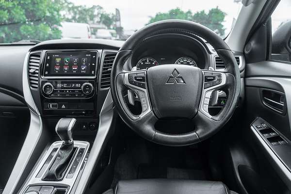 2017 Mitsubishi Pajero Sport GLS QE