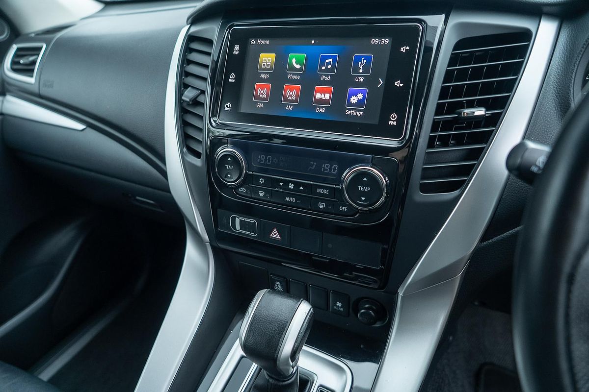 2017 Mitsubishi Pajero Sport GLS QE
