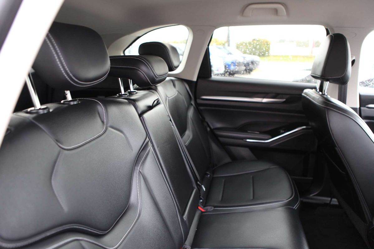 2023 GWM Haval H6 Lux Hybrid B01