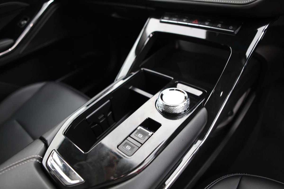 2023 GWM Haval H6 Lux Hybrid B01