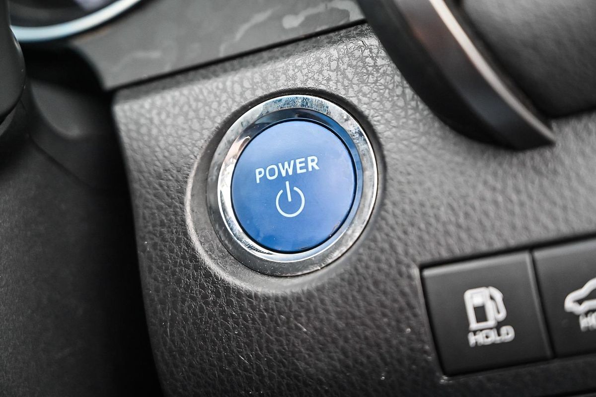 2019 Toyota Camry Ascent AXVH71R