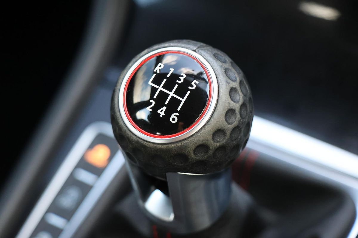 2014 Volkswagen Golf GTI 7