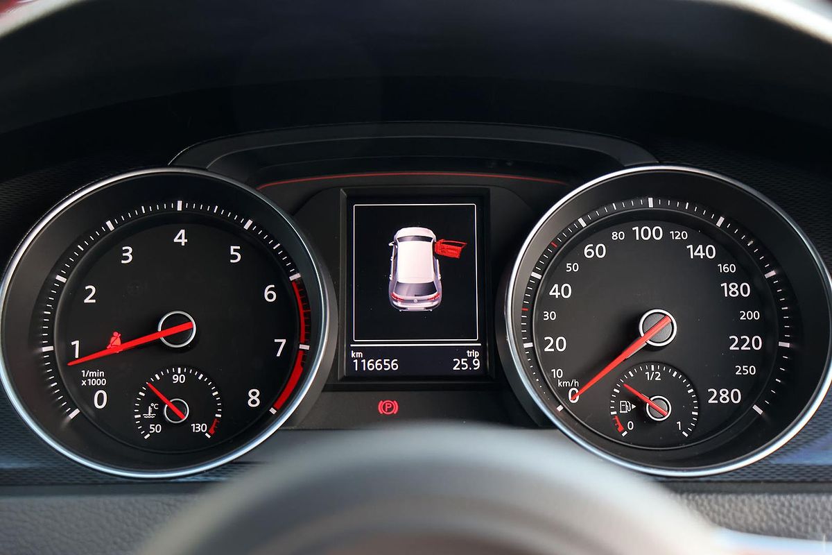 2014 Volkswagen Golf GTI 7