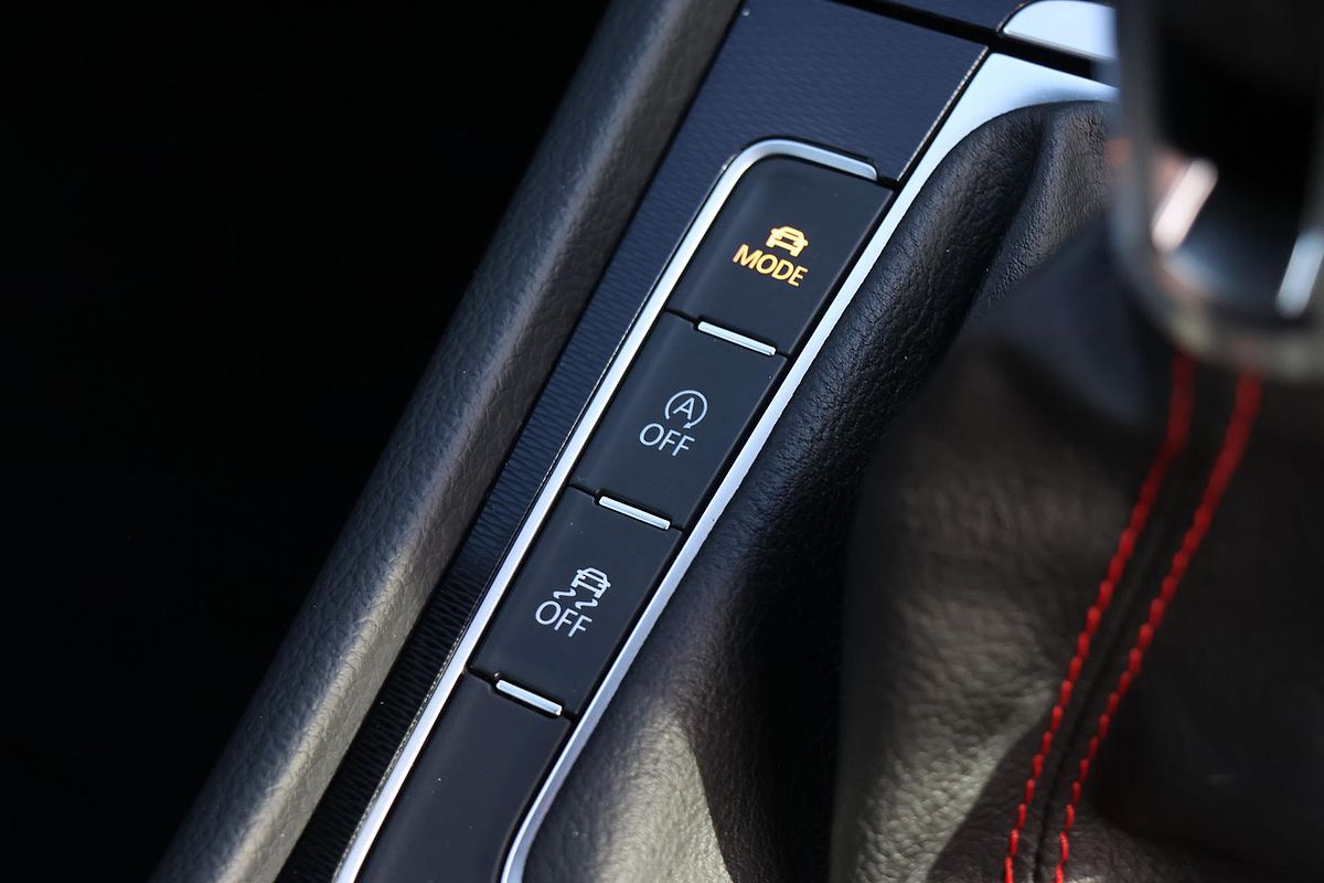 2014 Volkswagen Golf GTI 7