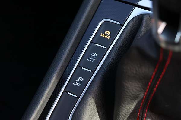 2014 Volkswagen Golf GTI 7