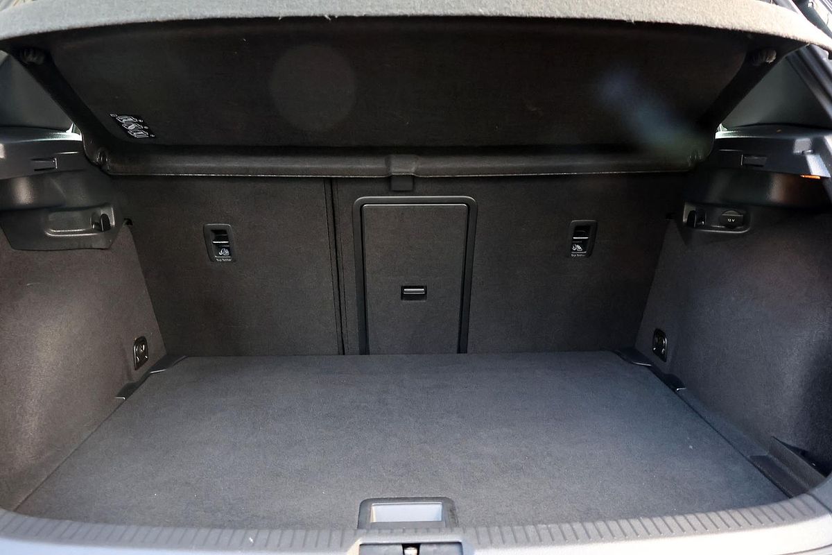 2014 Volkswagen Golf GTI 7