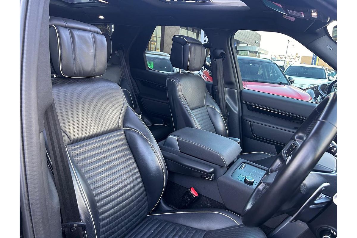 2021 Land Rover Discovery P360 R-Dynamic HSE Series 5