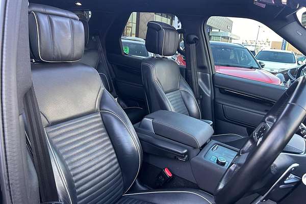 2021 Land Rover Discovery P360 R-Dynamic HSE Series 5